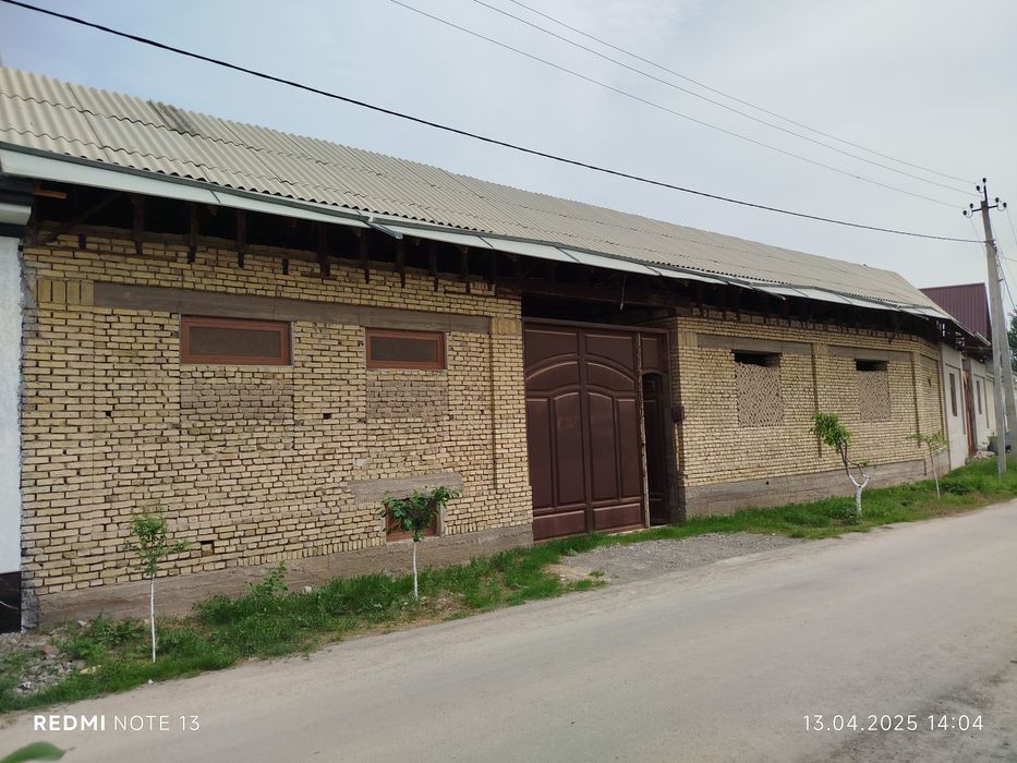 Ховли сотилади 12 сотих Мирпустин кучаси мулжал 9 дамас охирги бекати.