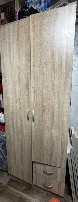 Продается шкаф для одежды