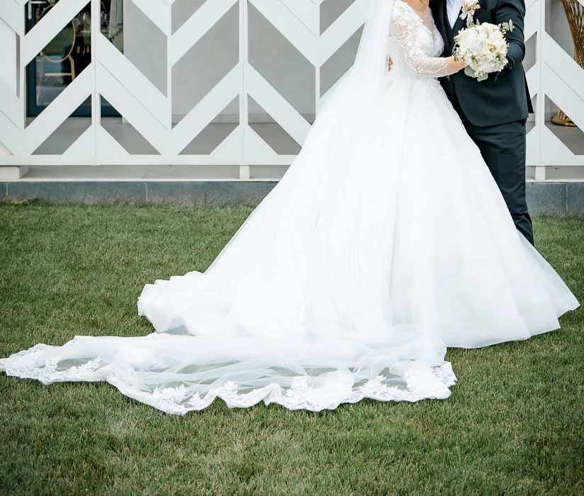 Vând rochie de mireasă stil prințesă