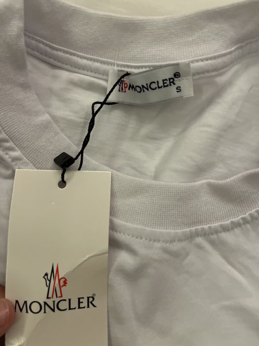 Продам Moncler футболку