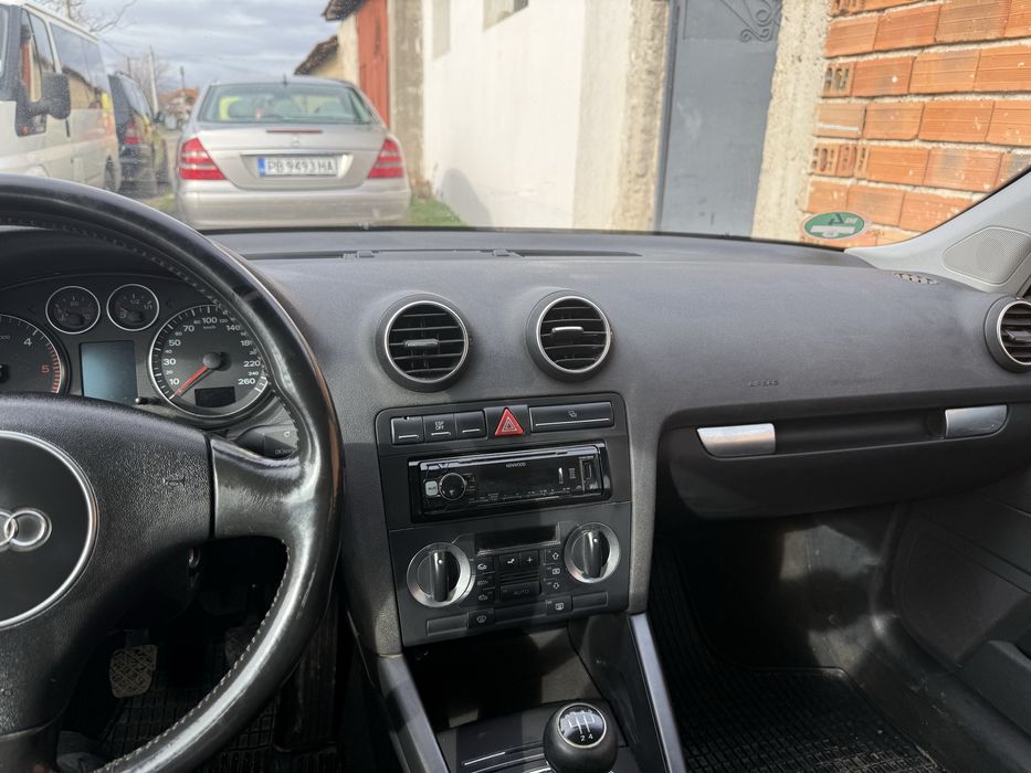 Продавам и заменям ауди а3 2005 год бартер за симсон!