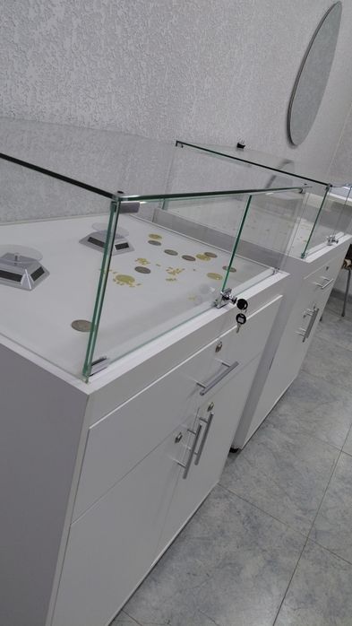 Шкаф для ювелирная изделий