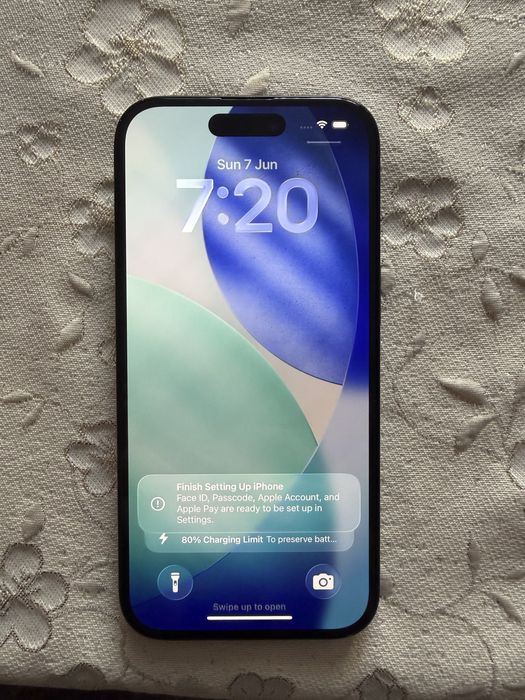 IPhone 15 - 85% - 256GB