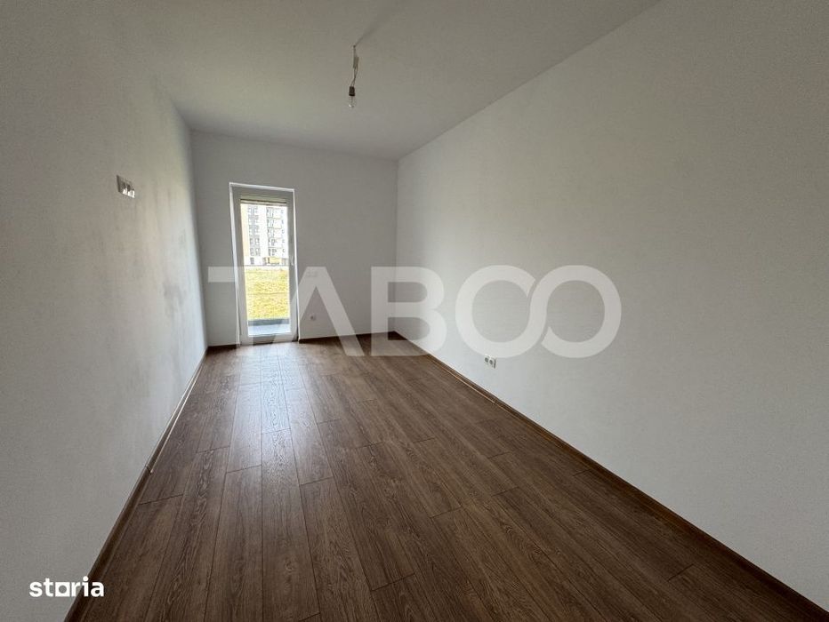 Apartament la etajul 2 cu 3 camere balcon loc parcare Doamna Stanca