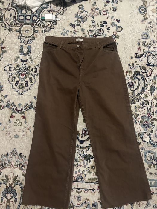 Коричнивые джинсы