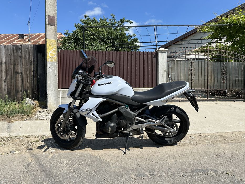 Kawasaki ER6N are si carte RAR