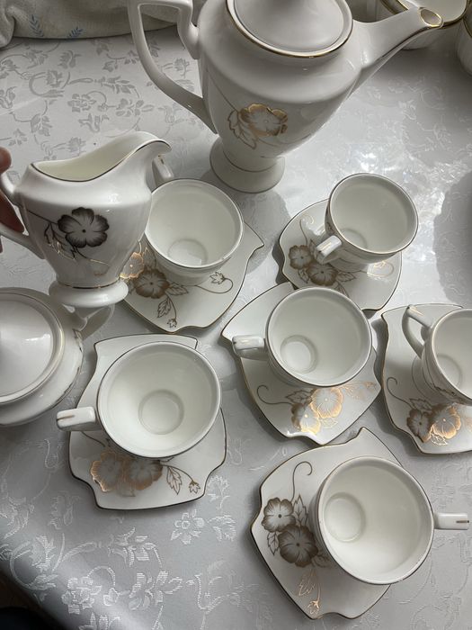 посуда,6 куржка,чайник,сахарница,молочница