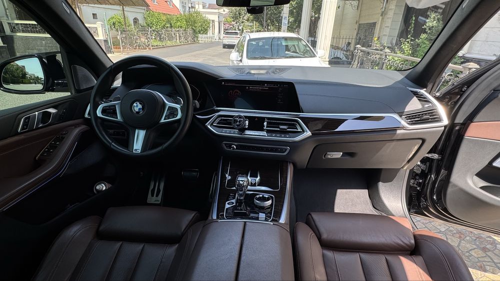 BMW X5 xDrive40i G05