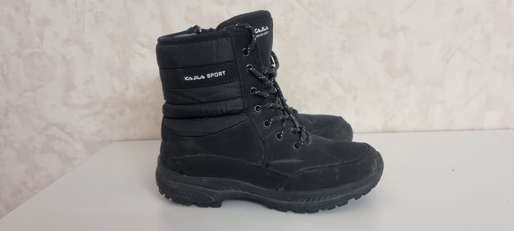 Продам зимние кроссовки на мальчика