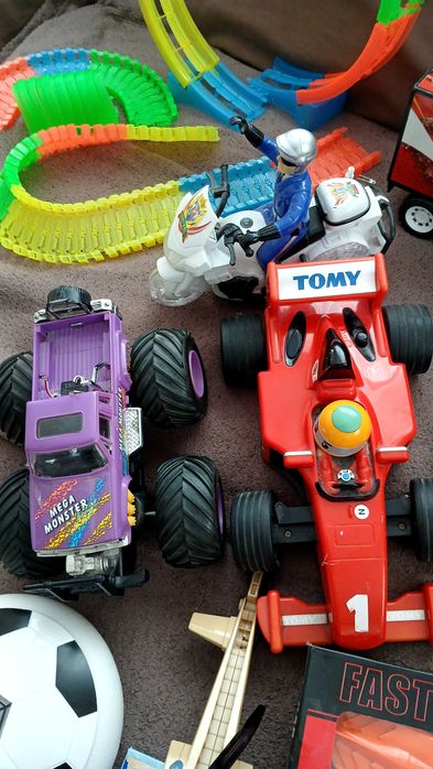 Всички играчки  за 50 лв.