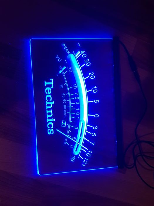 Firma luminoasa hi fi Sony/Akai/Technics/Revox/Mc Intosh