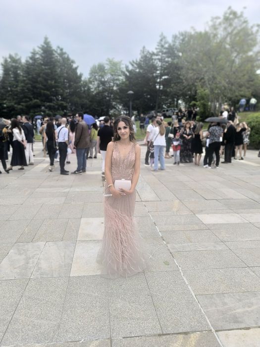 Продавам Бална рокля.