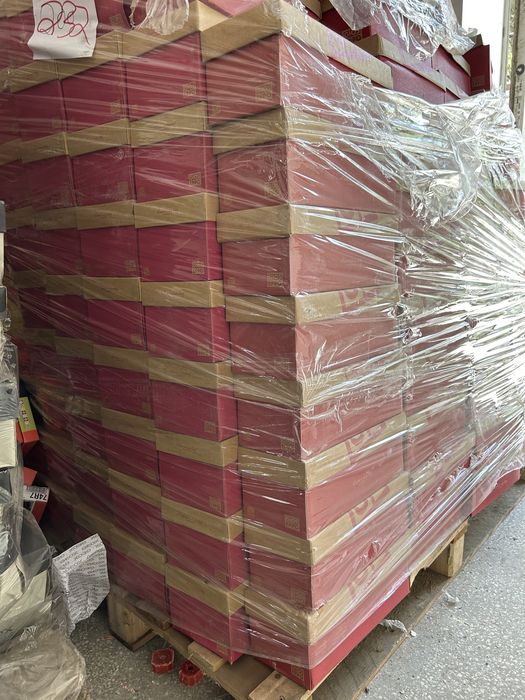 Incaltaminte noua in regim en gross