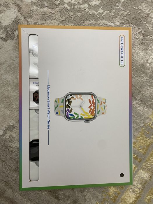 Электронные часы Apple Watch