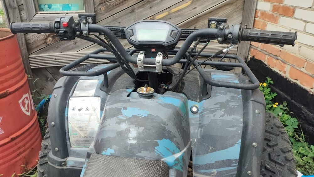 продам два квадроцикла