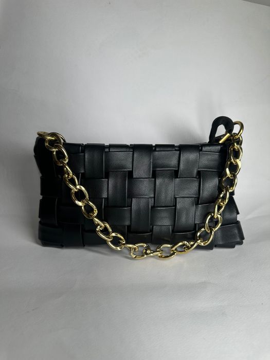 Черна дамска чант тип клъч