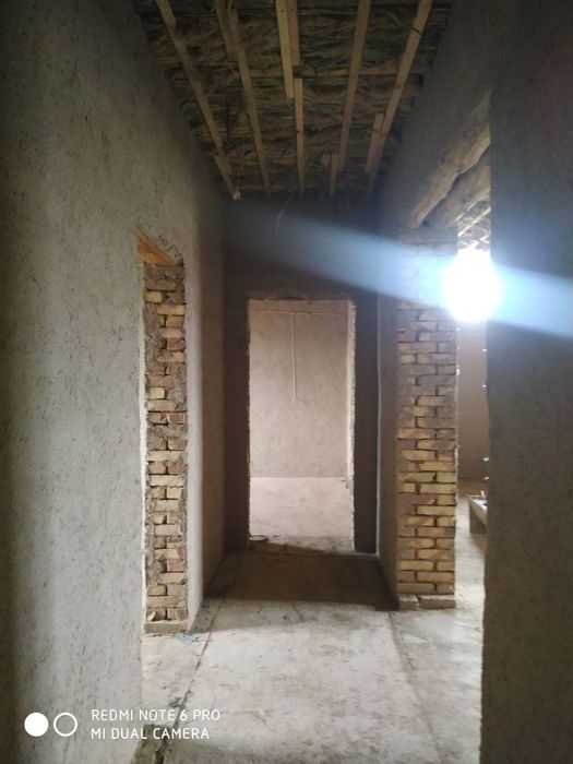 Шоманайда жай сатылады каровка жағдайда