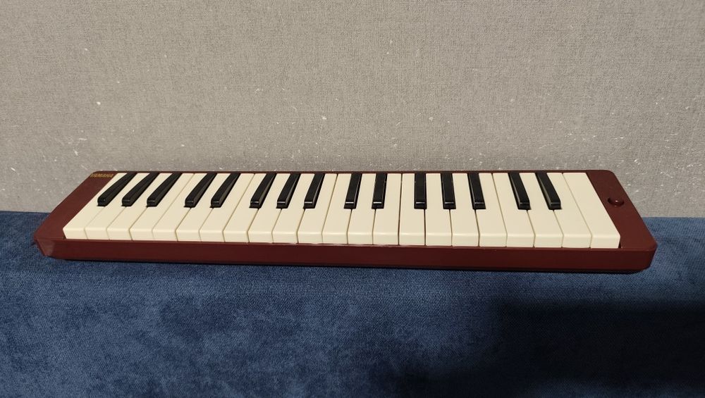 Мелодика Yamaha P-37D