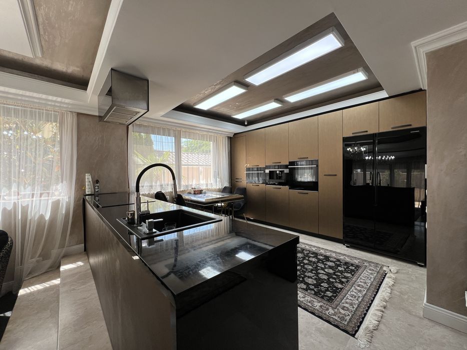 Vila LUX Berceni | 6 camere | UTILATA SI MOBIALATA - Ocazie UNICA