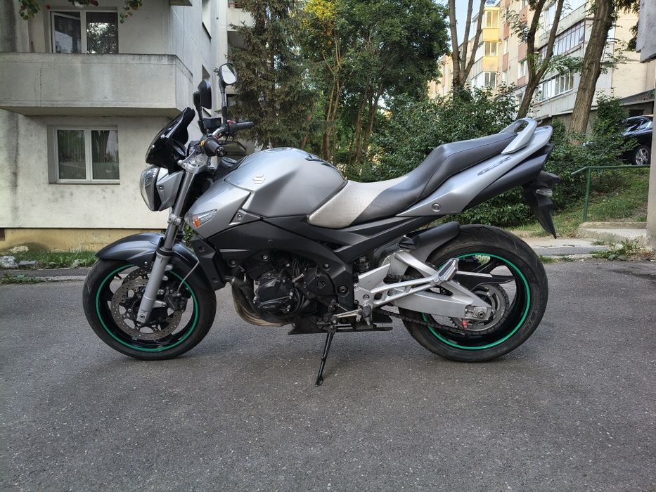 Suzuki GSR 600 din 2010 impecabil
