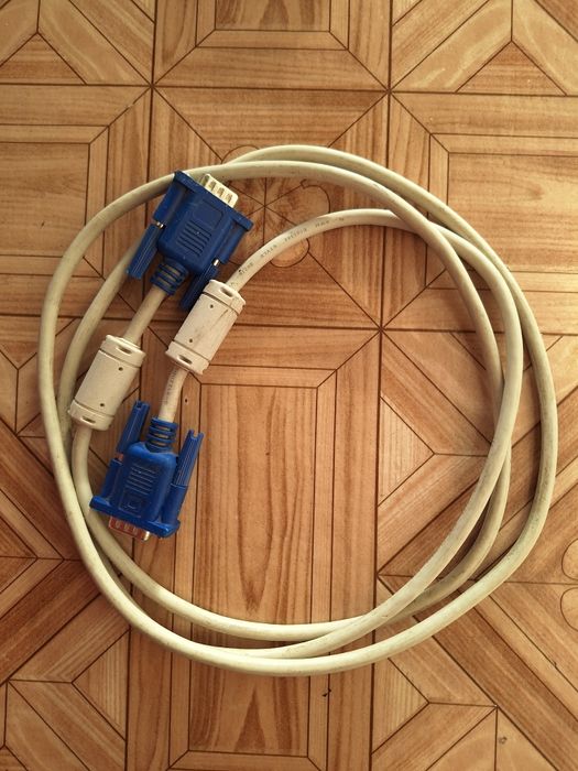 Продам VGA кабель