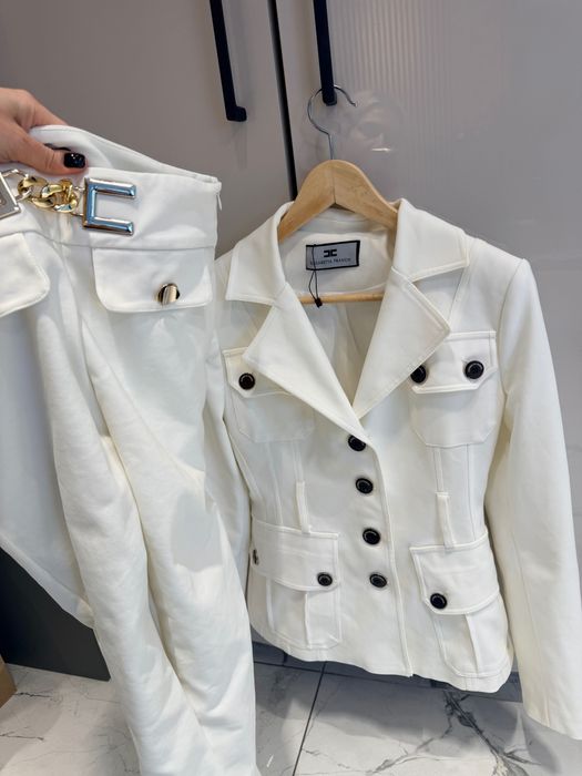 Стилен Дамски костюм