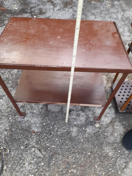 Стелаж и Масички