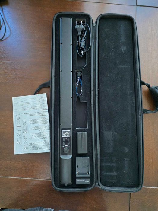 Baghetă LED RGB cu Bluetooth – Stare Foarte Bună – Control App