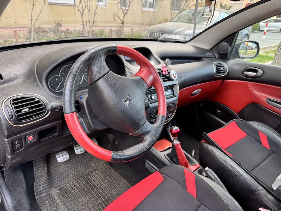 Peugeot 206 - stare foarte buna, intretinuta, multe piese schimbate