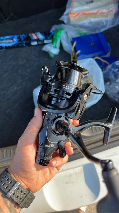 Set pescuit lansete + mulinete+ rod pod