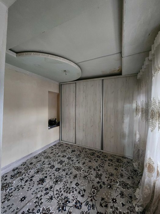 Zudlik bilan uy sotiladi !