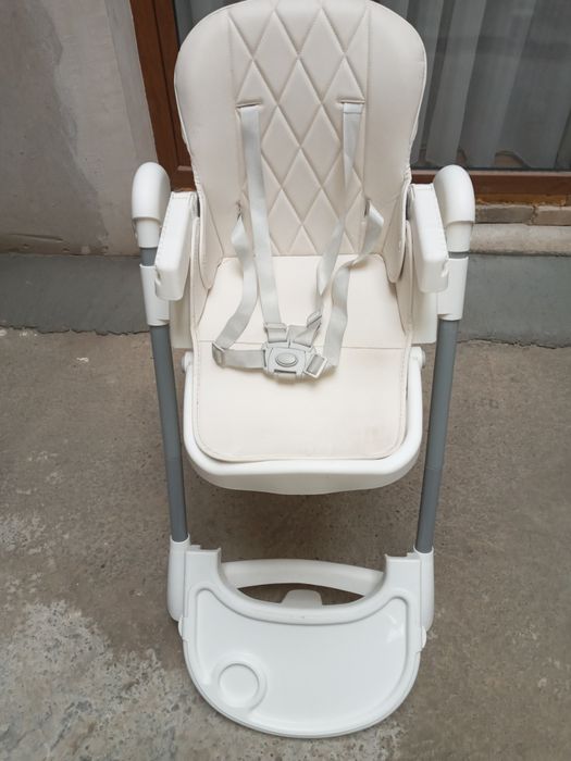 Детский стульчик для кормления