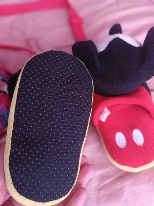 Чанта Мини Маус, очила, 3D пантофи с подвижни уши и обувките на Елза