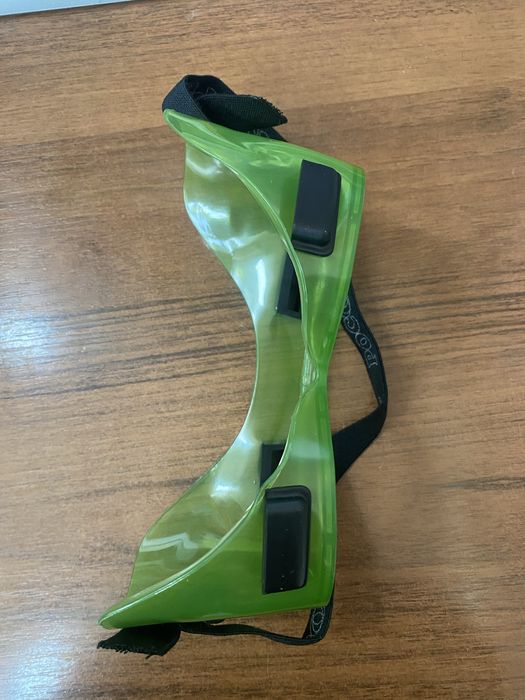 Продам защитные очки.