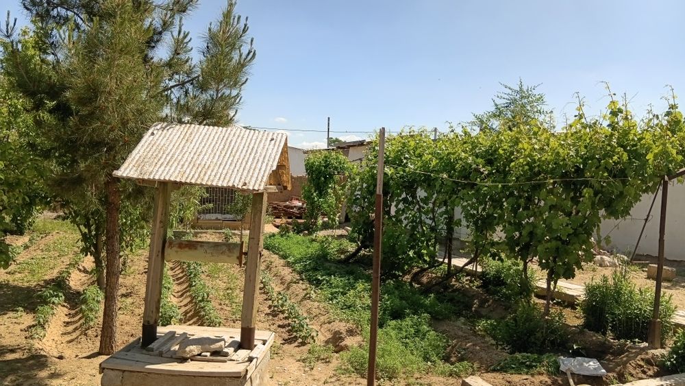 Zarafshon shahrida Miraj 2 da hovli sotiladi