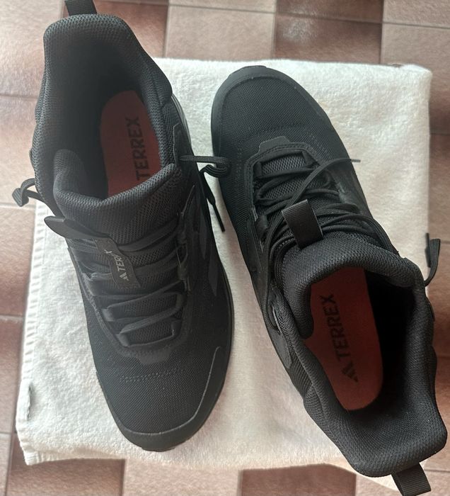Adidas Terrex 44
