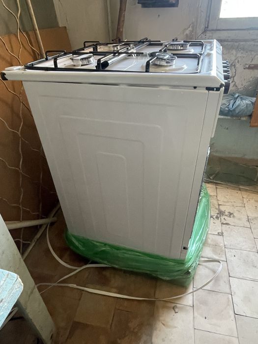 Sirochna gaz plita sotilad