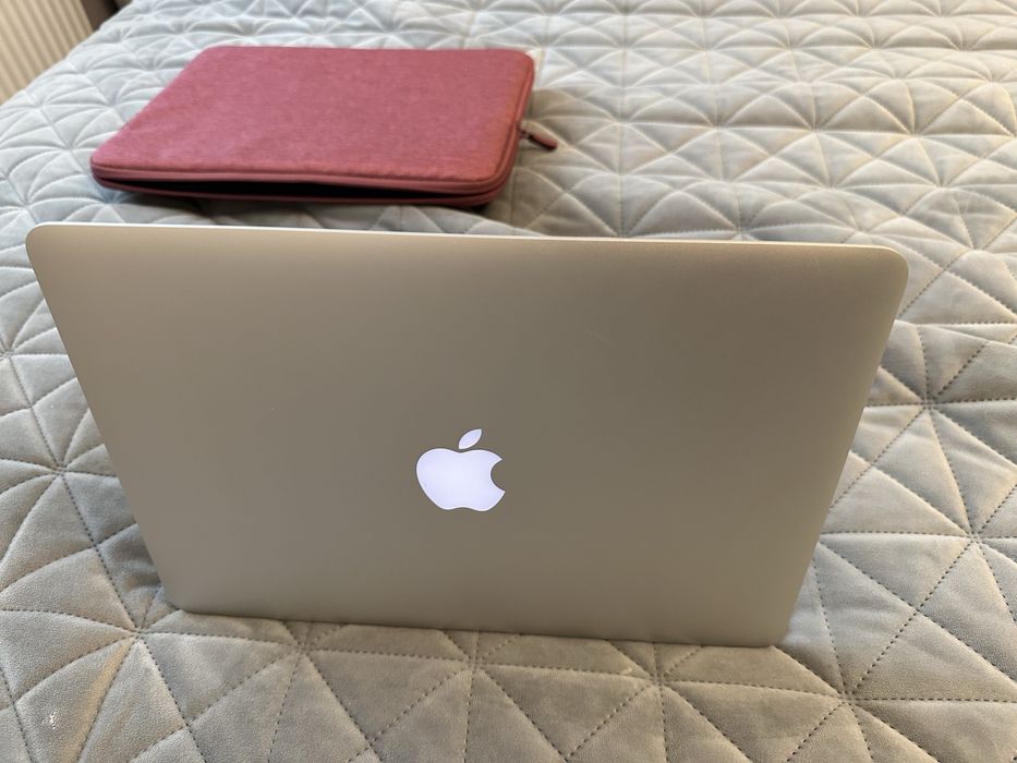 Macbook Pro Retina 13" Mid 2014, I5, 8 GB, SSD 128 GB, Impecabil