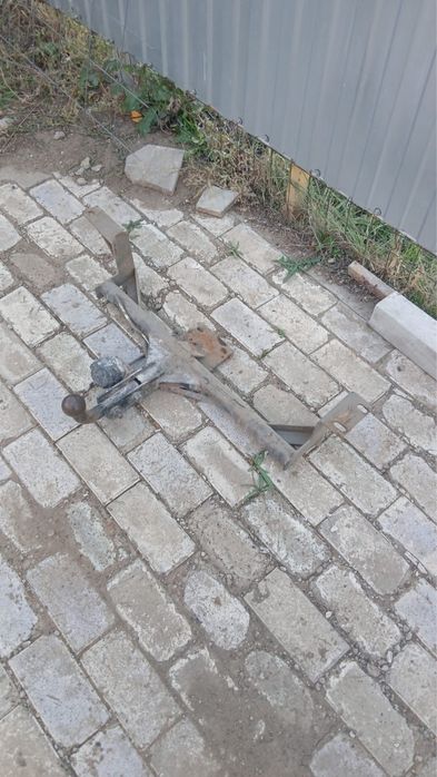 Фаркоп на приору уневерсал