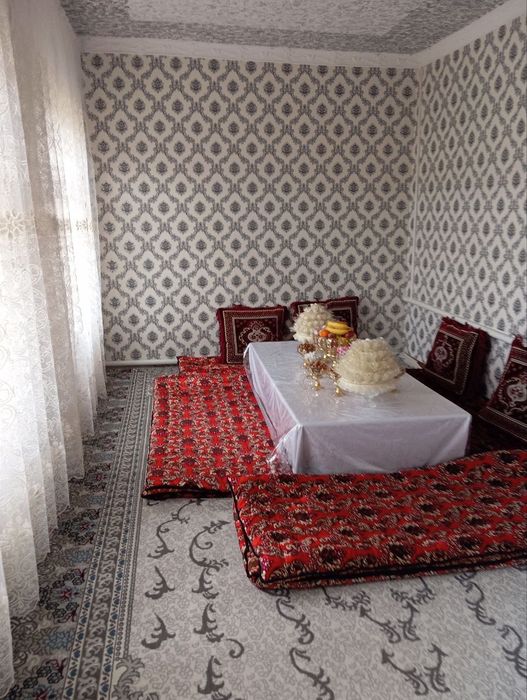 Zangi ota uy 5 sotx 6 ta xona