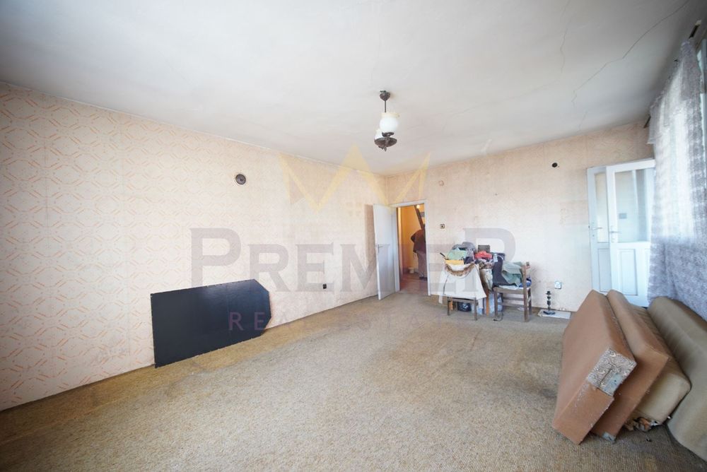 Продава се Двустаен апартамент в Бургас, Център - 70 кв.м за 1893 €/кв.м - Снимка #1