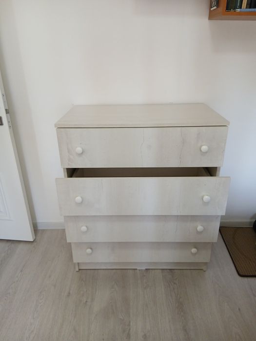 Комод 4 секции, лдсп, цвет серый.