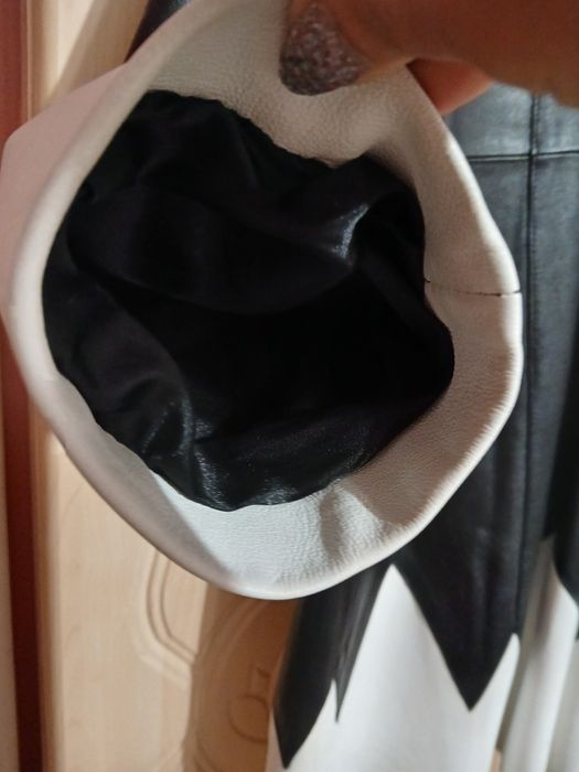 Haina din piele naturală, moale alb și negru