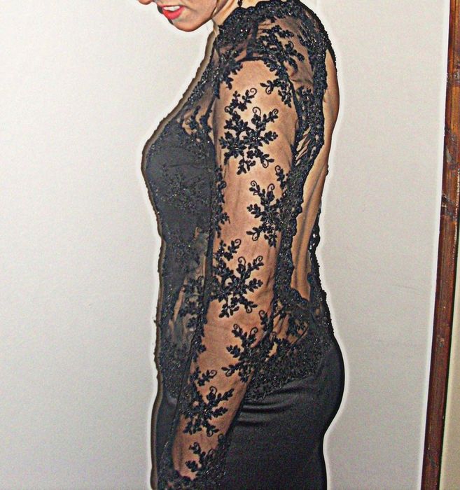 Официална или бална рокля