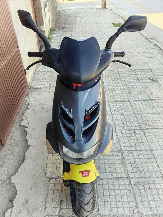 На Части Aprilia SR50