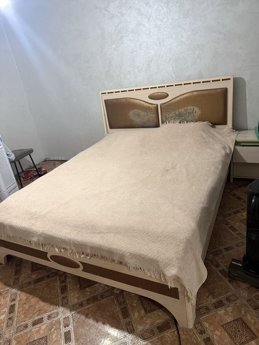 Двуспальная кровать 160х200