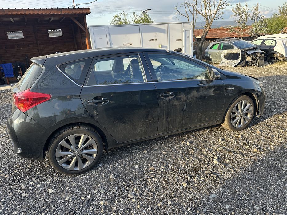 Toyota Auris Тойота Аурис 1.8 hybrid 136 кс 2014 На Части!