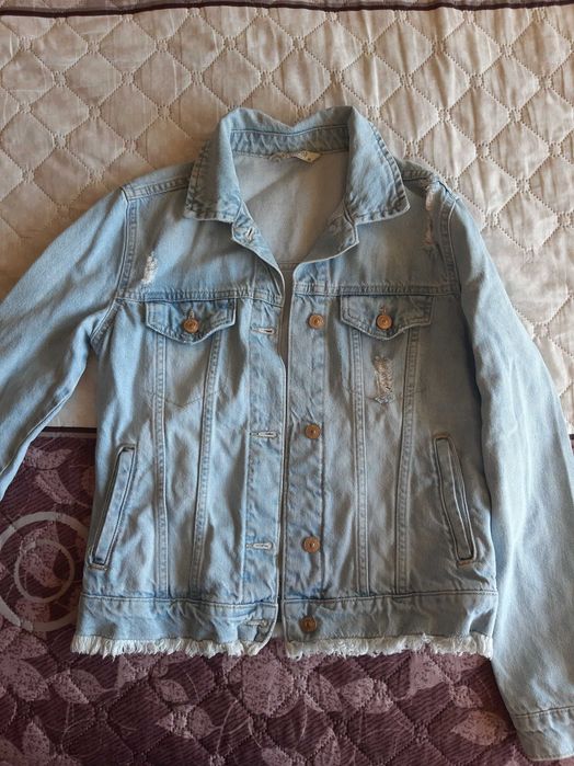 Късо дамско  дънково яке