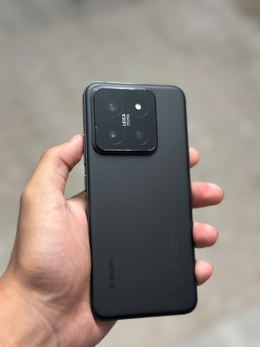 Xiaomi 14 512gb.