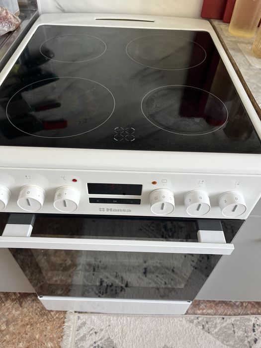 Продам электро плитку Ханса